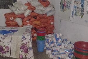  Projet de gestion post récolte, commercialisation et renforcement des capacités des ménages agricoles au Tanganyika, territoire de Kabalo – QUELQUES KITS AGRS  DEJA STOCKES A DISTRIBUER AUX BENFICIAIRES ALPAHABETISES